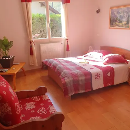 Le Calme En Soie Homestay Aix-les-Bains
